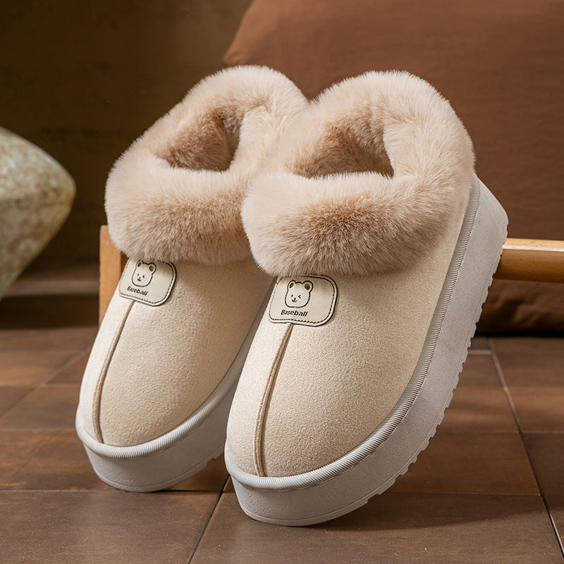 Pantoufles douillettes – intérieur moelleux et design hivernal