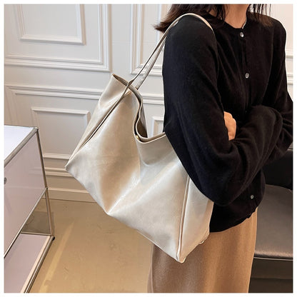 Sac cabas rétro – élégance souple et allure européenne