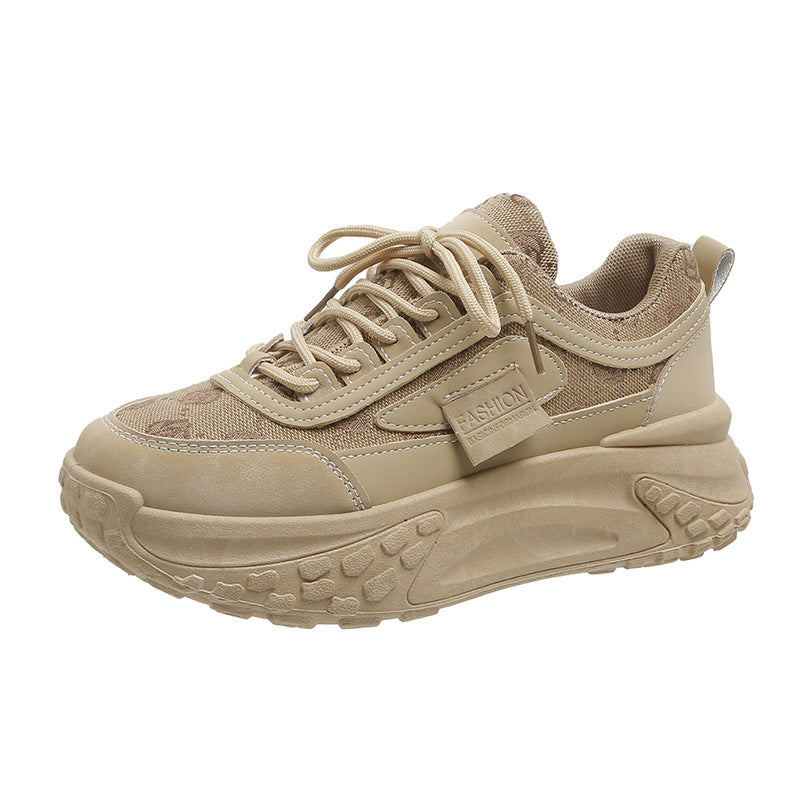 Sneakers à plateforme – style floral et allure sportive