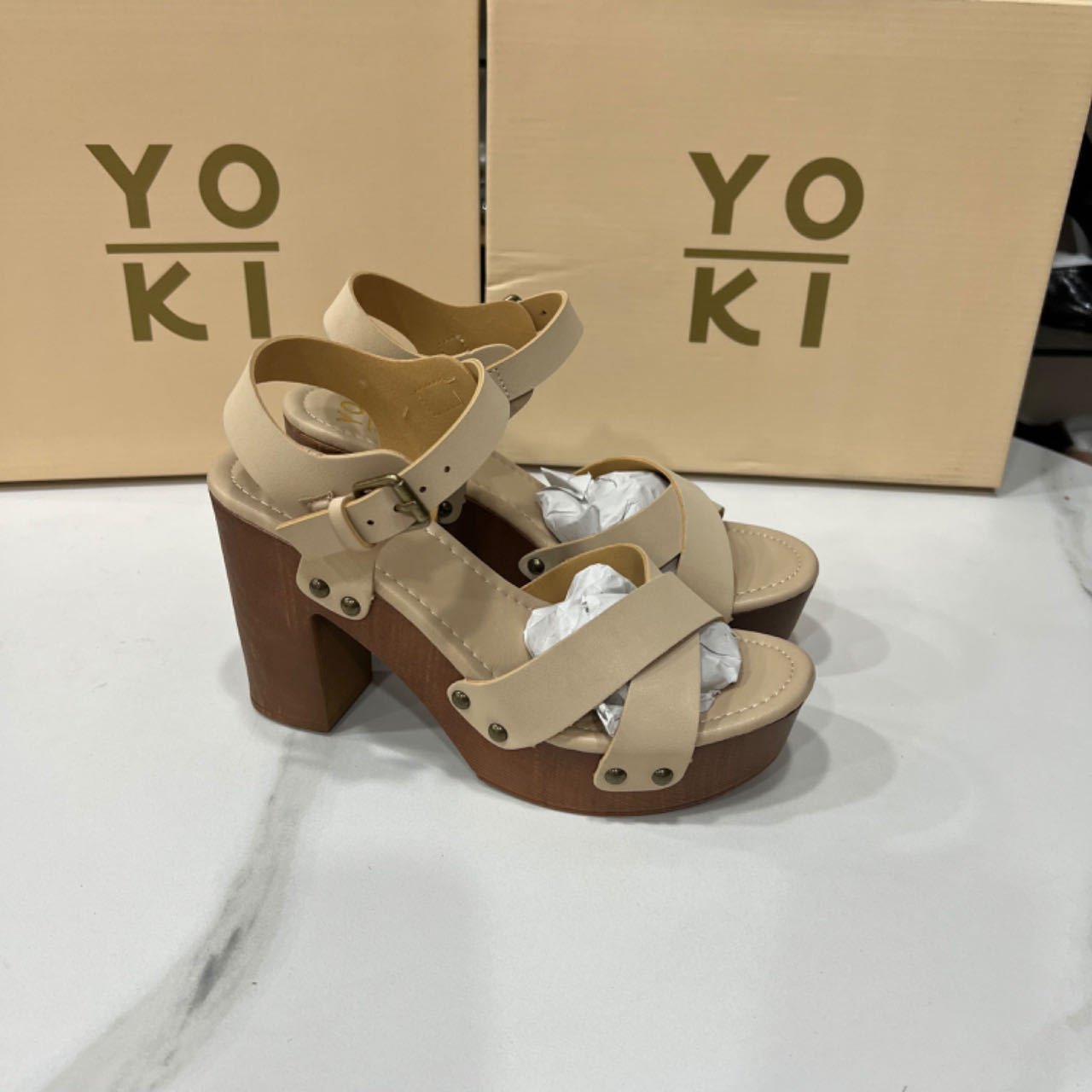 Sandales à talons carrés femme